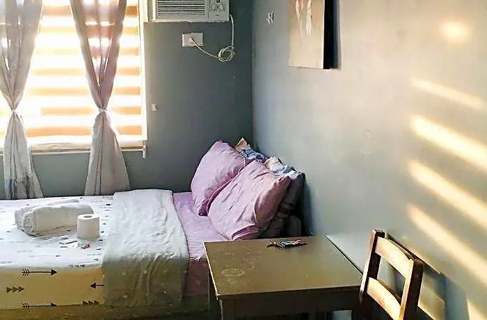 Rom's Place 1 @ Urban Deca Tower Отель Манила